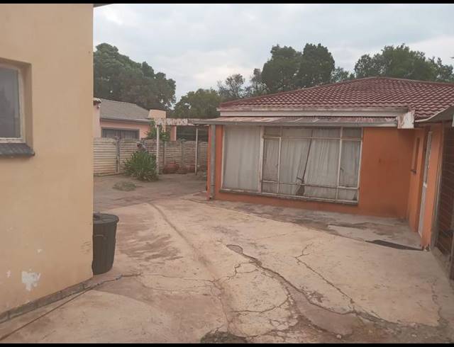 3 BEDROOM HOUSE FOR SALE IN OLIFANTSFONTEIN